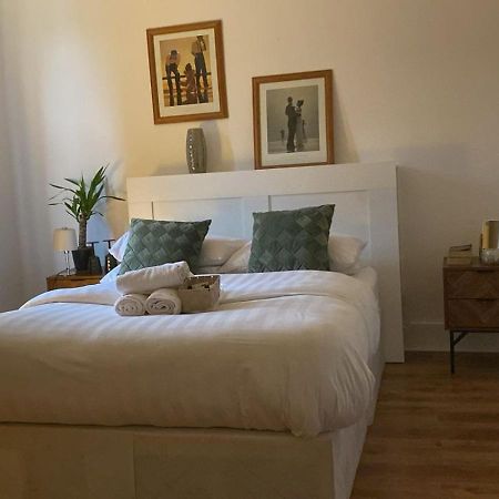 Park View Homestay Barking  Buitenkant foto