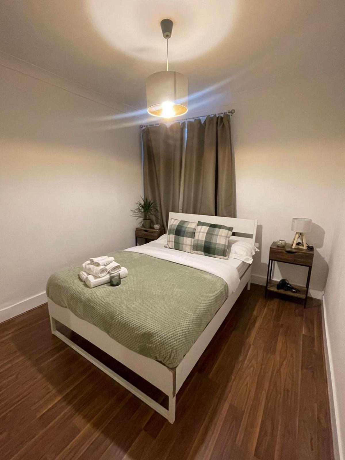 Park View Homestay Barking  Buitenkant foto